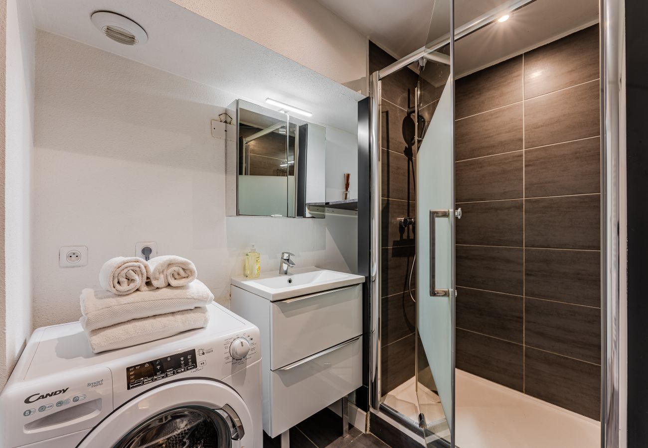 Apartment in Bordeaux -  Place du Palais Historic Center 