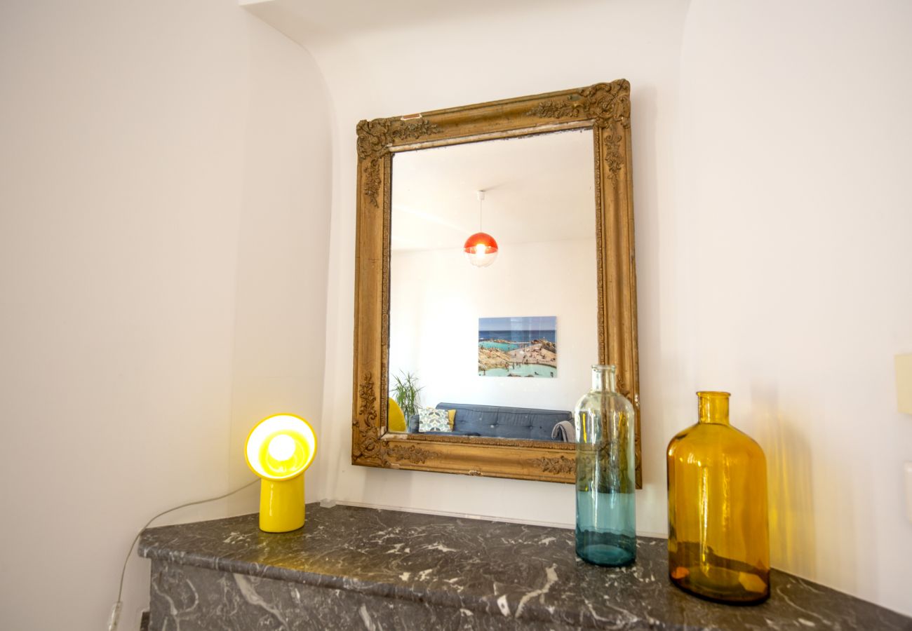 Apartment in Bordeaux - Bordeaux historic center, A-C, Terrace & Parking