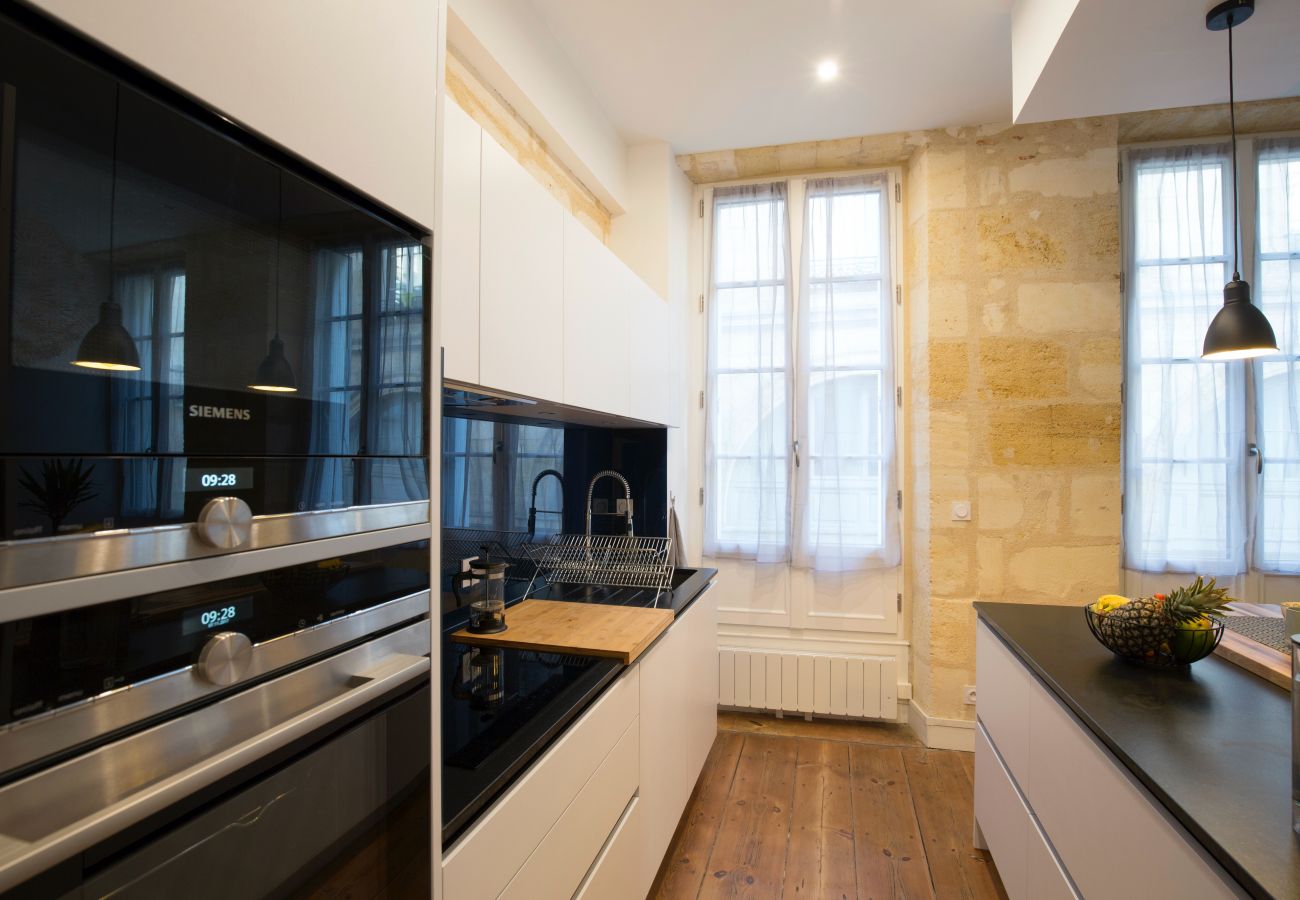 Apartment in Bordeaux -  Luxury and comfort in the historic center of Bordeaux