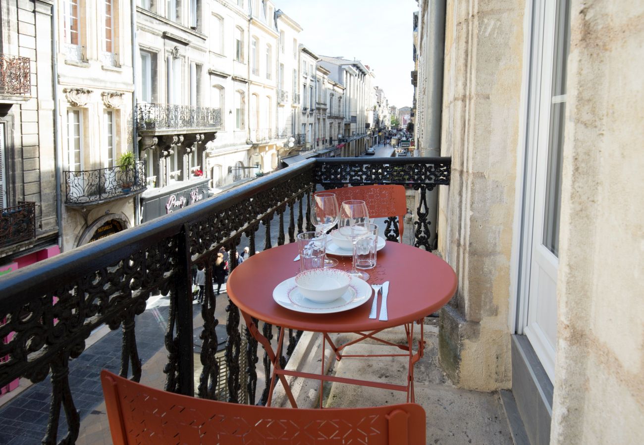 Apartment in Bordeaux - Bordeaux historic center with Balcony