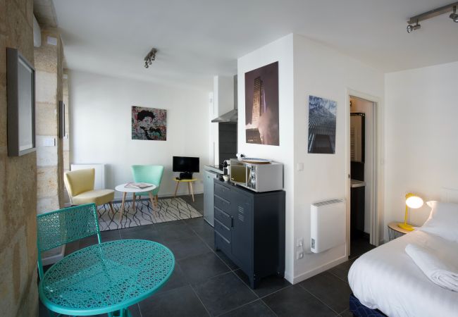 Studio in Bordeaux - Bordeaux Historic Center Double studio + Balcony