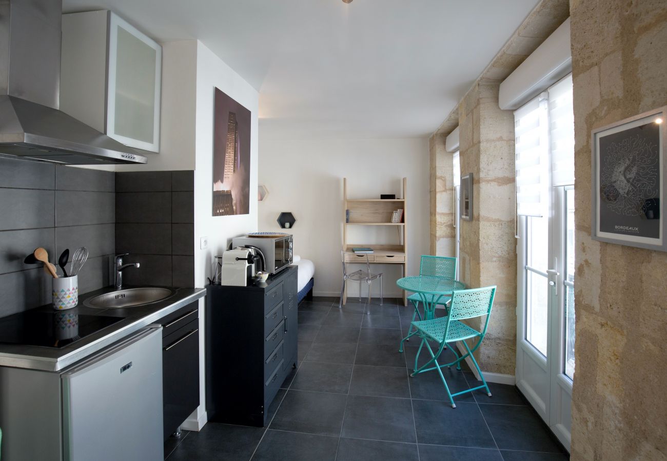 Studio in Bordeaux - Bordeaux Historic Center Double studio + Balcony