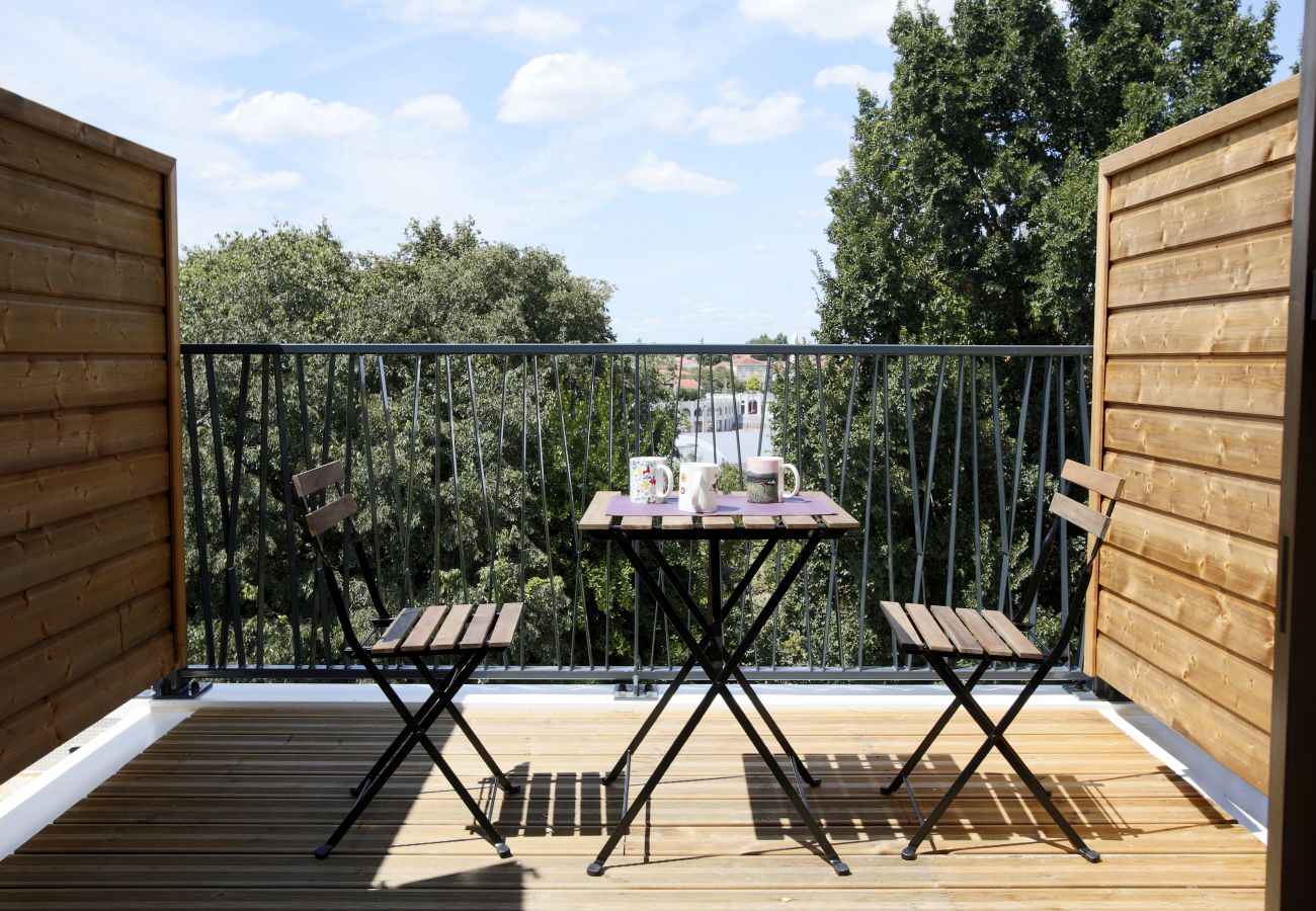 Apartment in Bordeaux - Charming 2 rooms with terrace and parking
