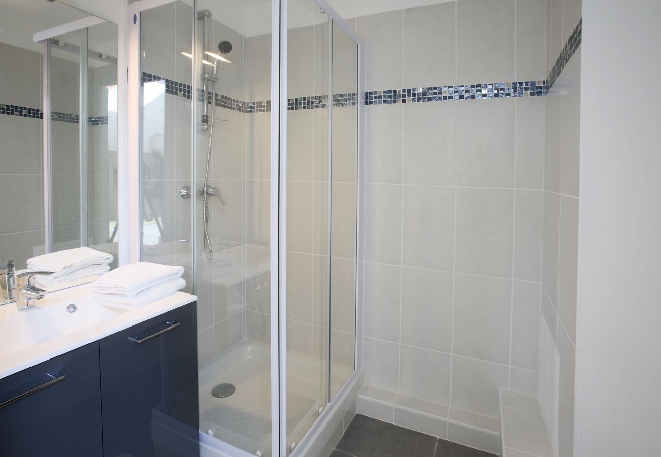 Apartment in Bordeaux - Charming 2 rooms with terrace and parking