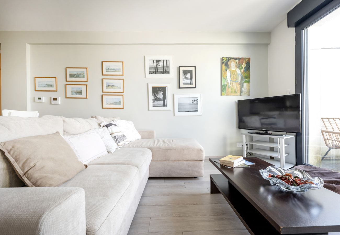 Apartment in Bordeaux -  Bright 3-room apartment with terrace and parking