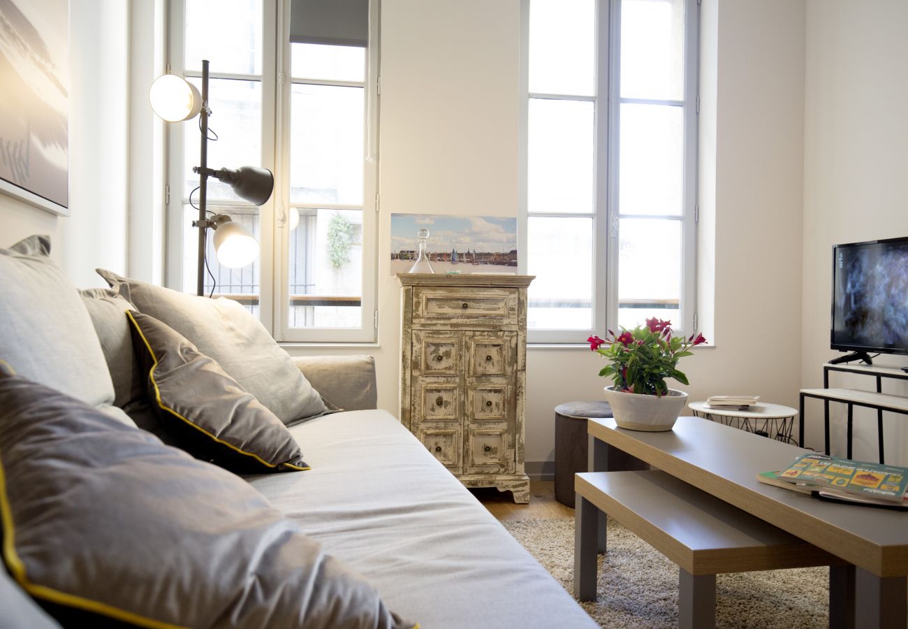 Apartment in Bordeaux - HEART OF BORDEAUX Cosy Apartment