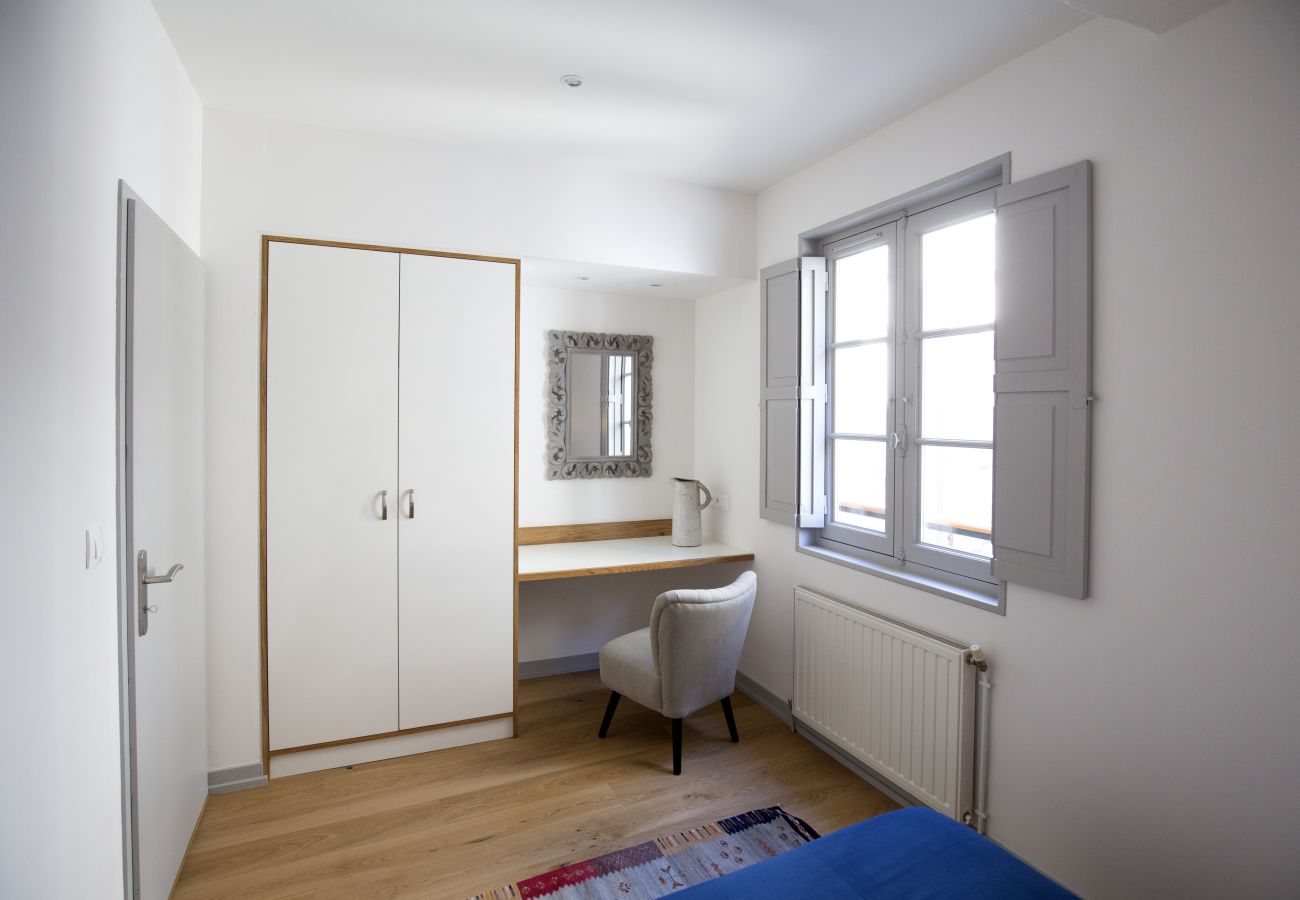 Apartment in Bordeaux - HEART OF BORDEAUX Cosy Apartment