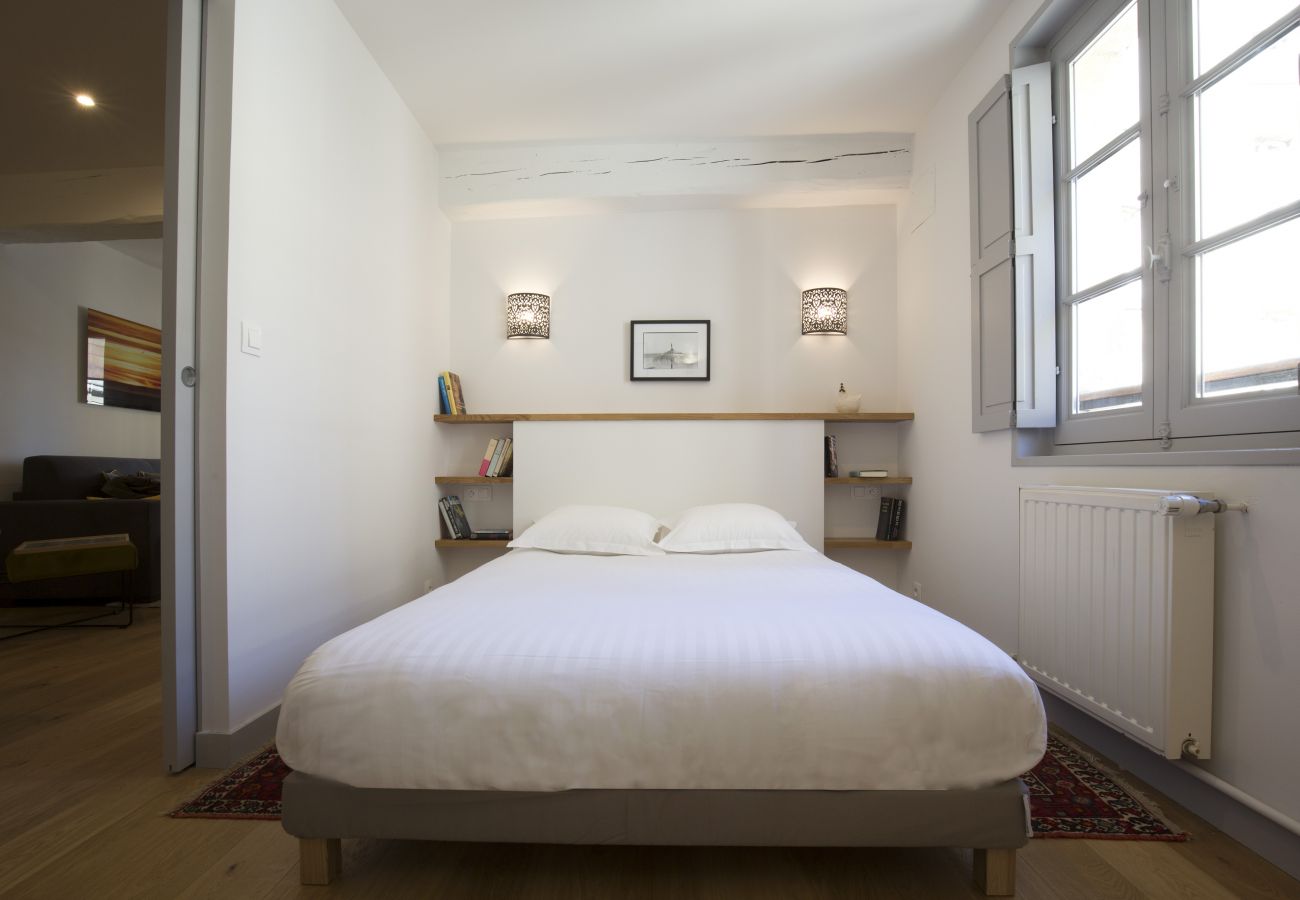 Apartment in Bordeaux - Bordeaux Historic Center comfortable 2 room apartment