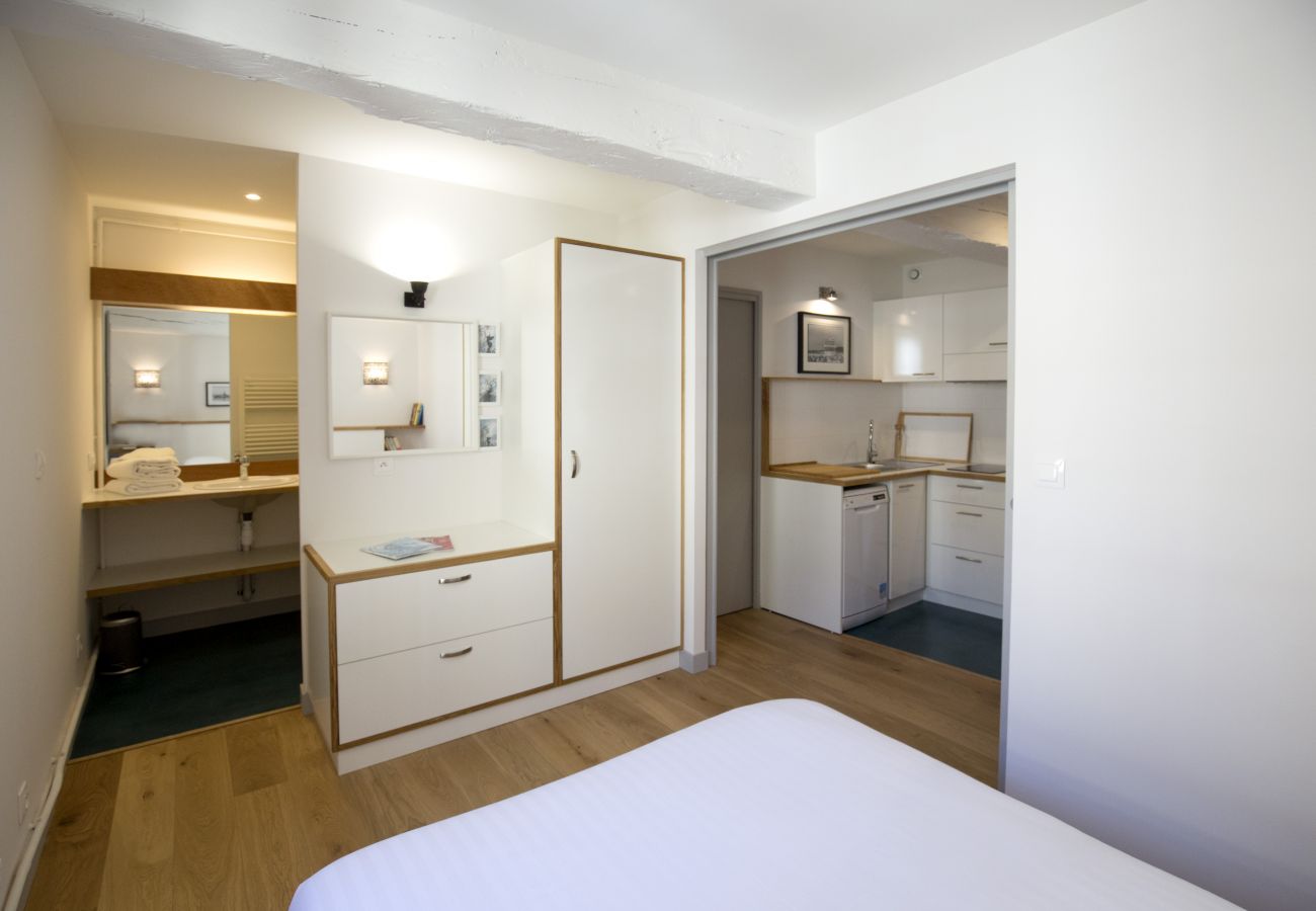 Apartment in Bordeaux - Bordeaux Historic Center comfortable 2 room apartment
