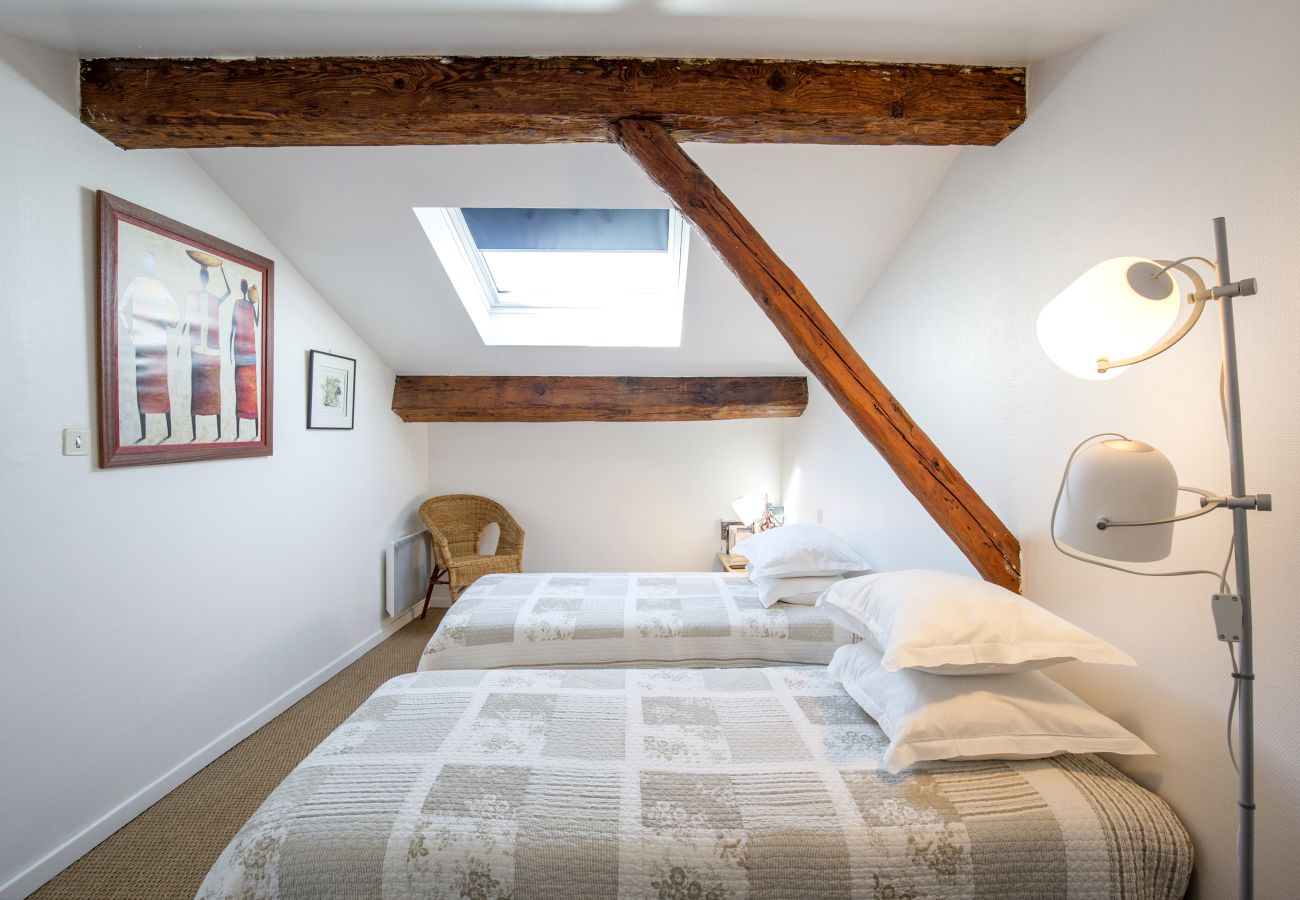 Apartment in Bordeaux - Bright 2 bedrooms near Tourny place