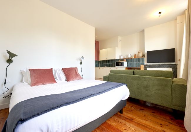 Studio in Bordeaux - The Green Nest, Studio at Victoire Square