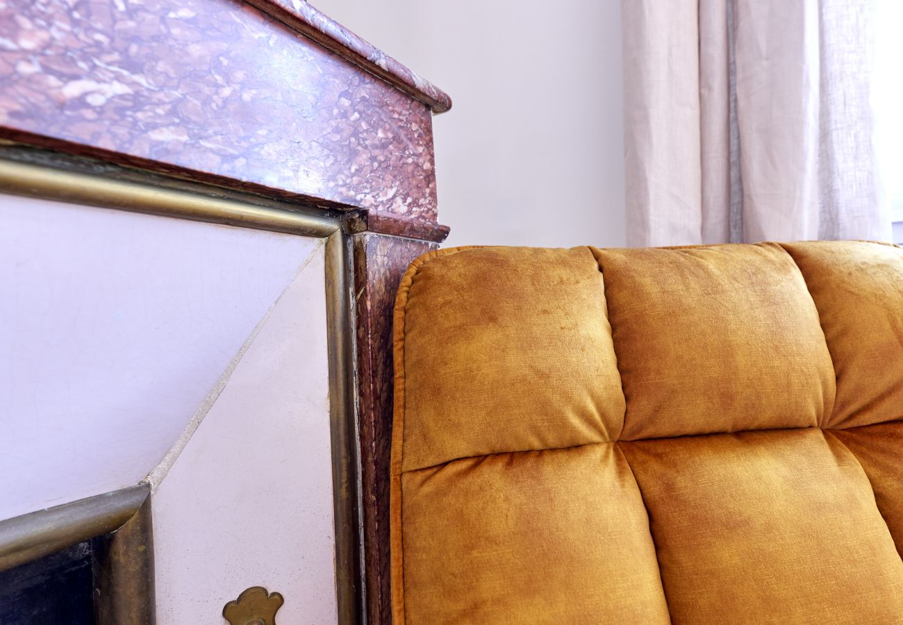 Studio in Bordeaux - The Yellow Nest, Studio at Victoire Square