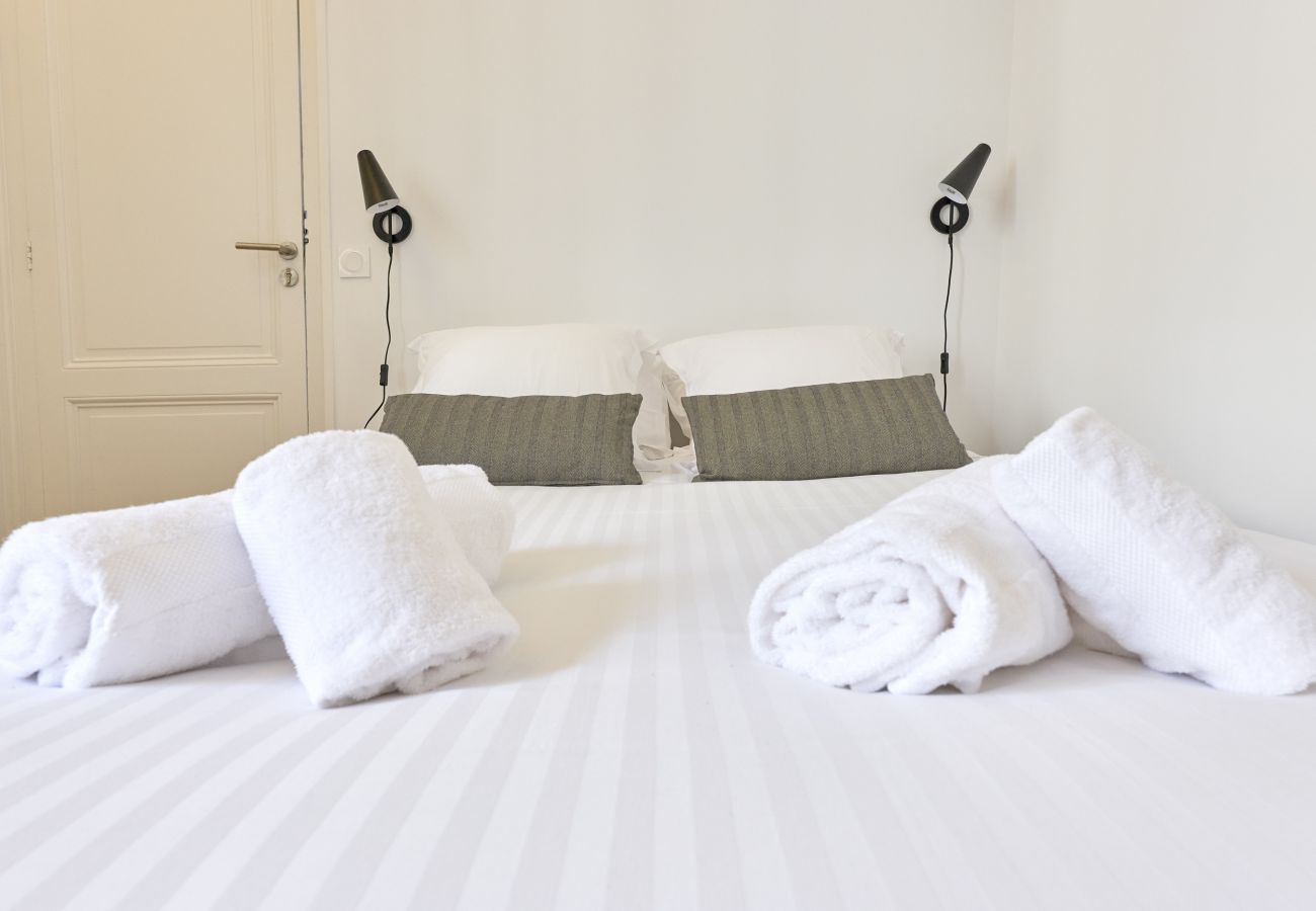 House in Bordeaux - The Nest, 3 Studios at place de la Victoire