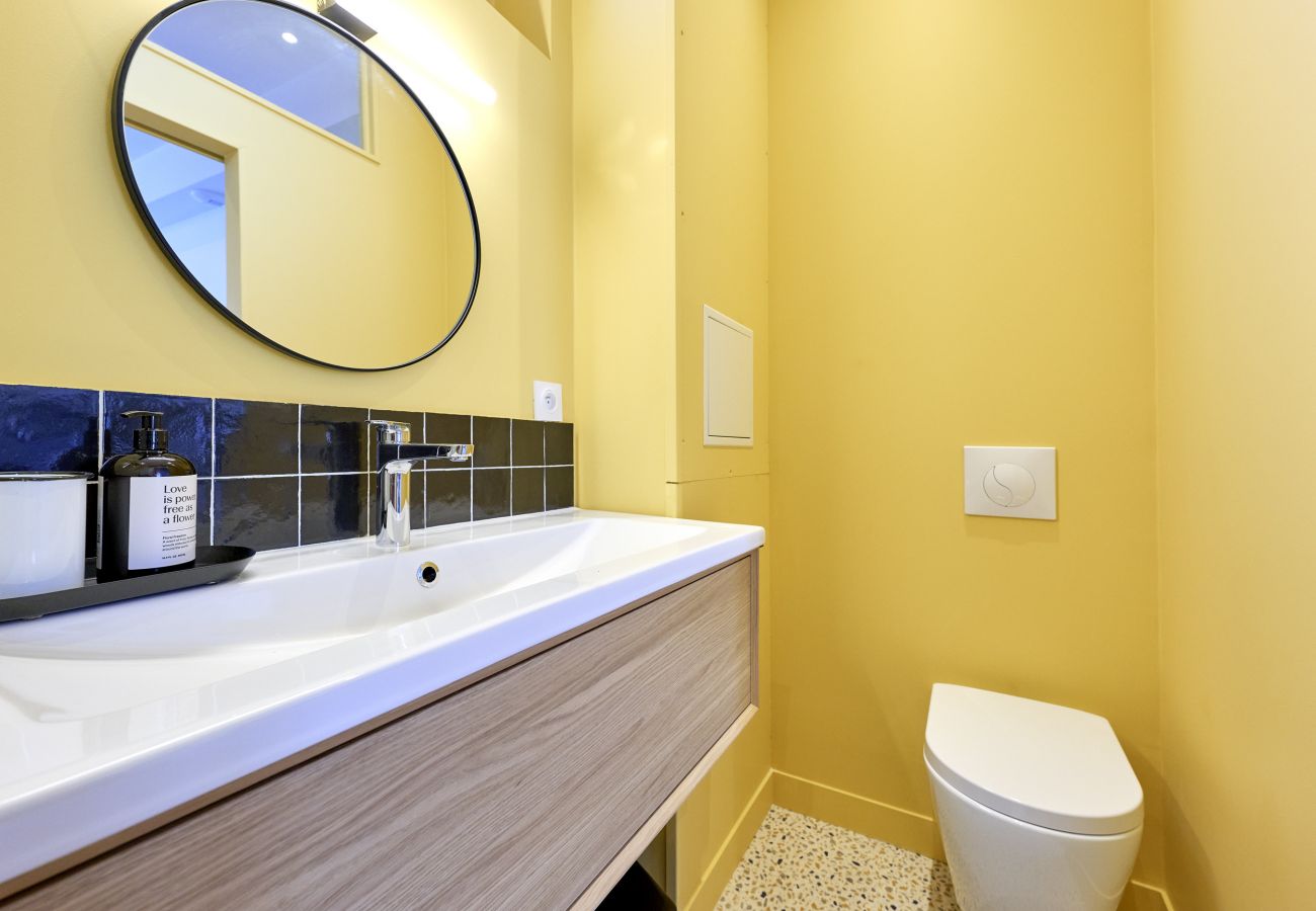 House in Bordeaux - The Nest, 3 Studios at place de la Victoire