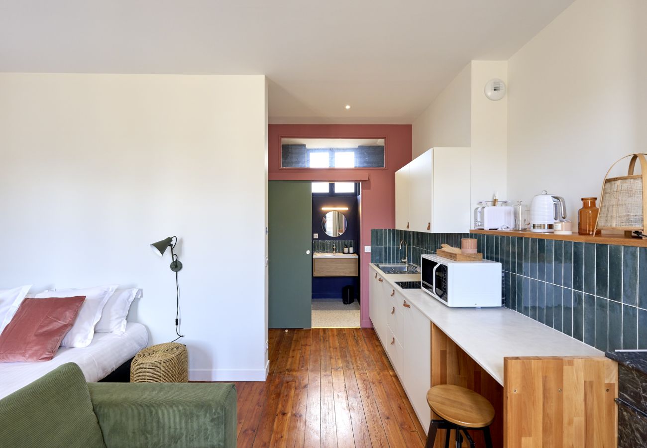 House in Bordeaux - The Nest, 3 Studios at place de la Victoire