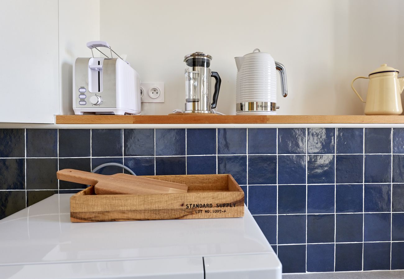 House in Bordeaux - The Nest, 3 Studios at place de la Victoire