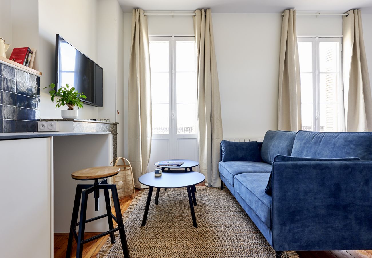 House in Bordeaux - The Nest, 3 Studios at place de la Victoire