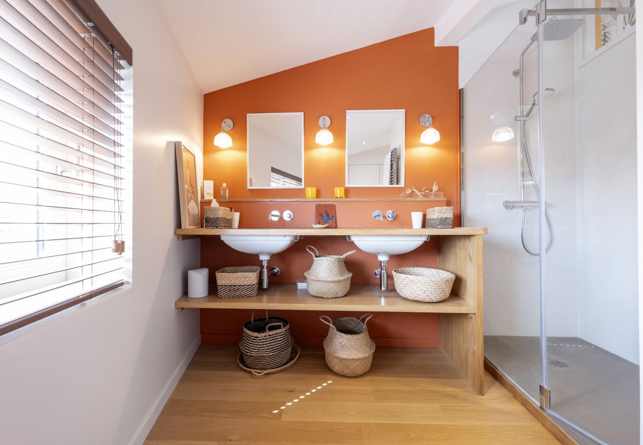 Apartment in Bordeaux - Artist Duplex & Terrace - 170m²