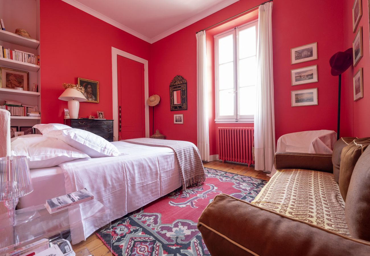 Apartment in Bordeaux - Artist Duplex & Terrace - 170m²