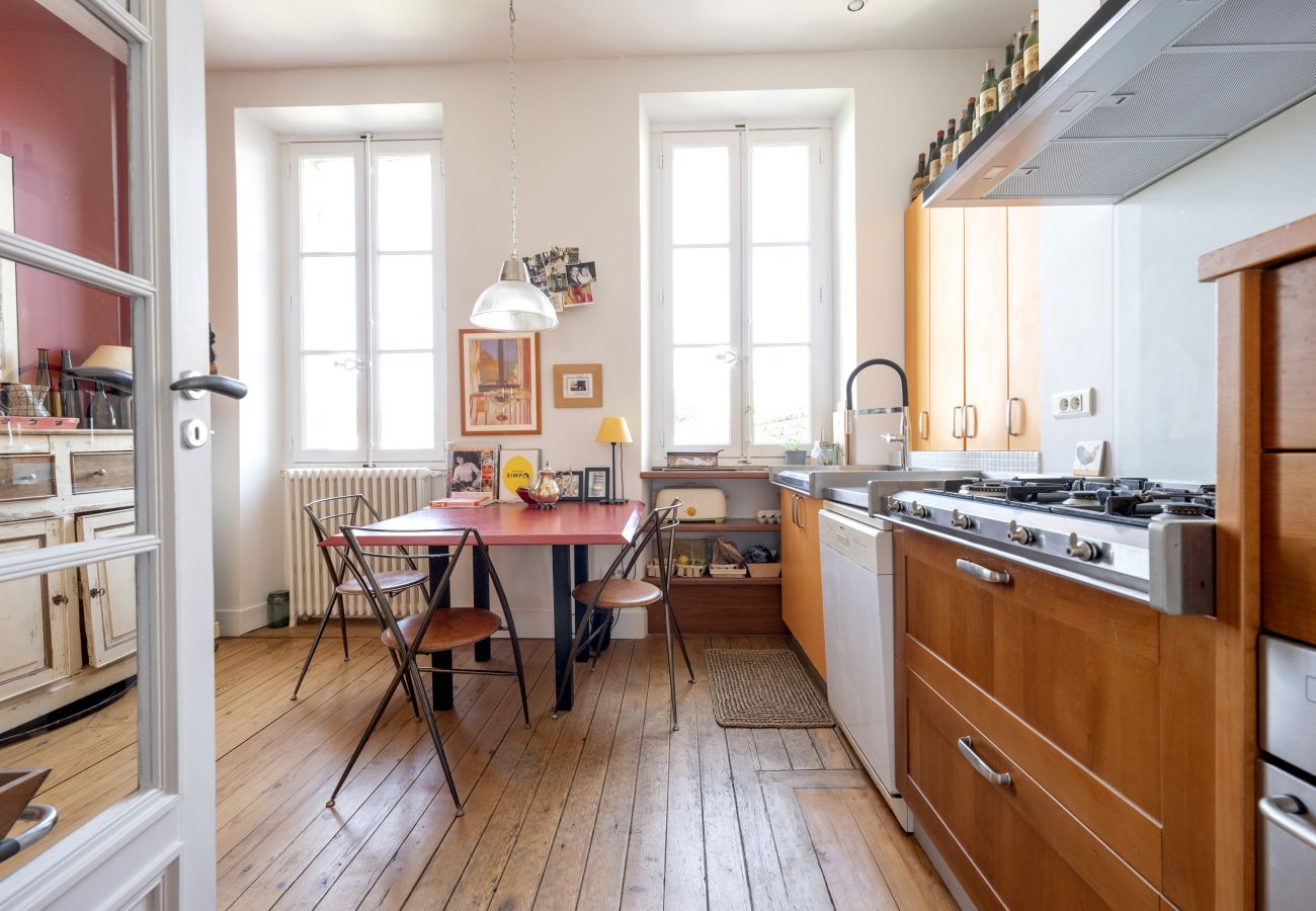 Apartment in Bordeaux - Artist Duplex & Terrace - 170m²