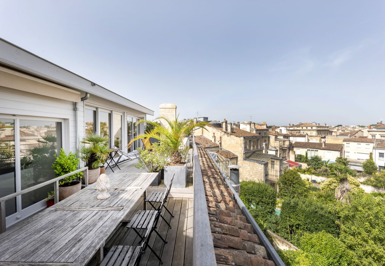Apartment in Bordeaux - Artist Duplex & Terrace - 170m²