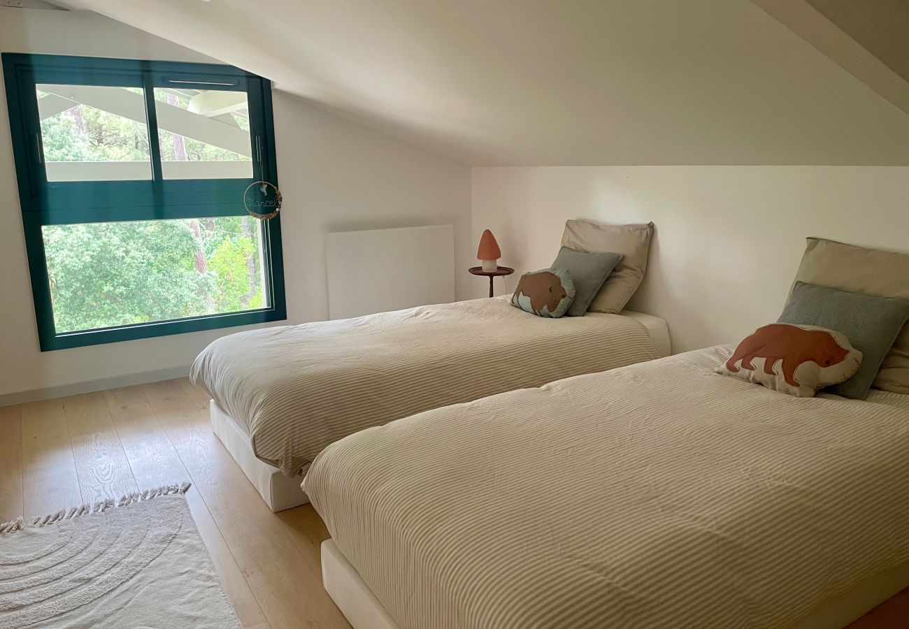 Villa in Lacanau - Lacanau lake and forest, large air-conditioned family house