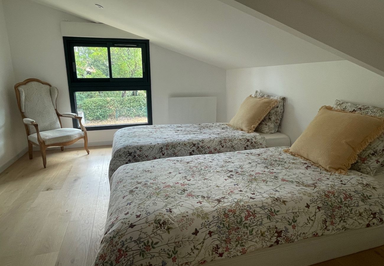 Villa in Lacanau - Lacanau lake and forest, large air-conditioned family house