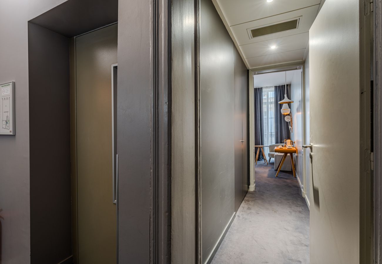 Studio in Bordeaux - Prestige Suite & Balcony