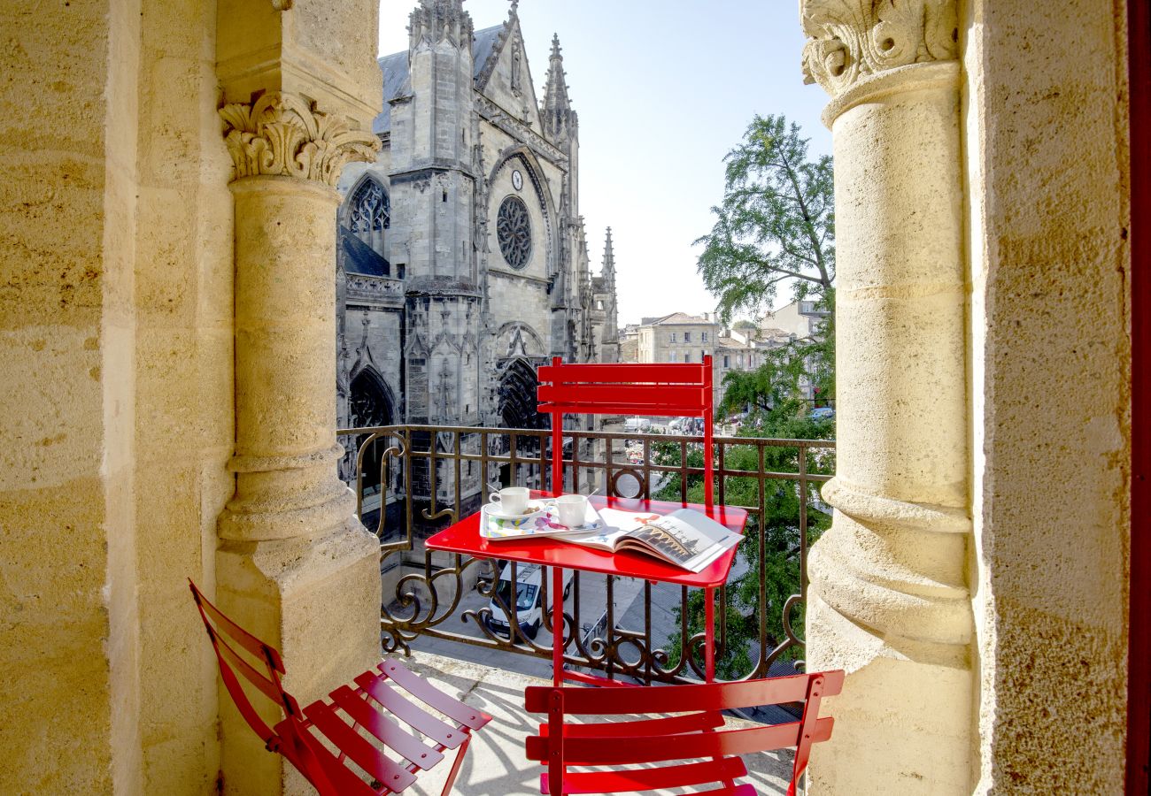Appartement à Bordeaux - Bordeaux centre historique climatisé, Terrasse + Parking