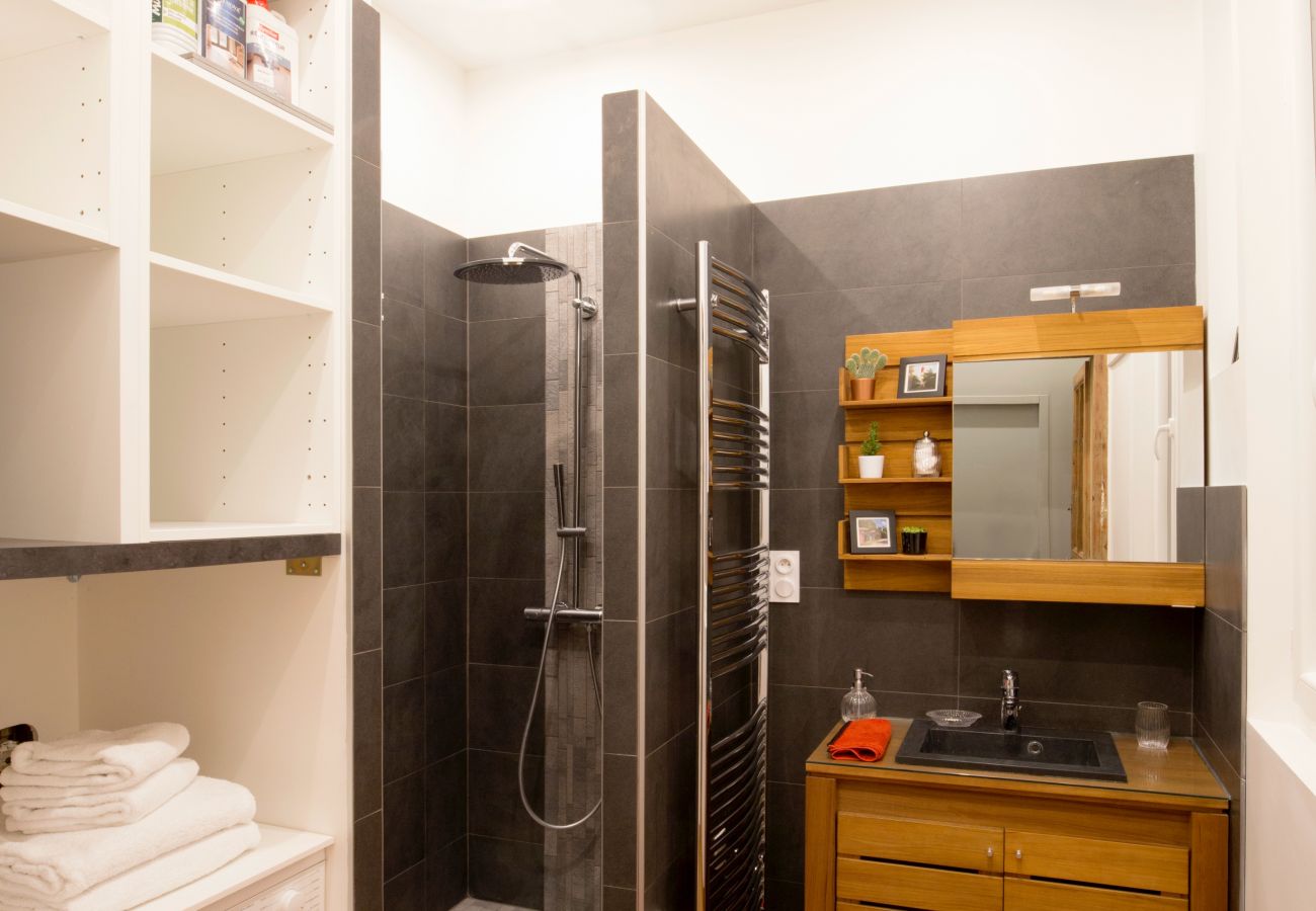 Appartement à Bordeaux - Un havre de confort en plein cœur historique de Bordeaux