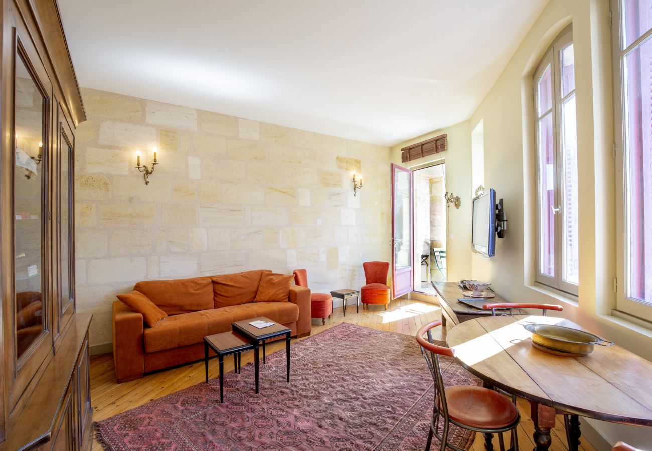 Appartement à Bordeaux - Centre historique, climatisé avec terrasse