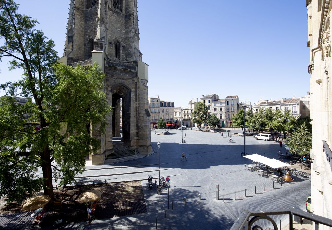 Appartement à Bordeaux - Centre historique, climatisé avec terrasse