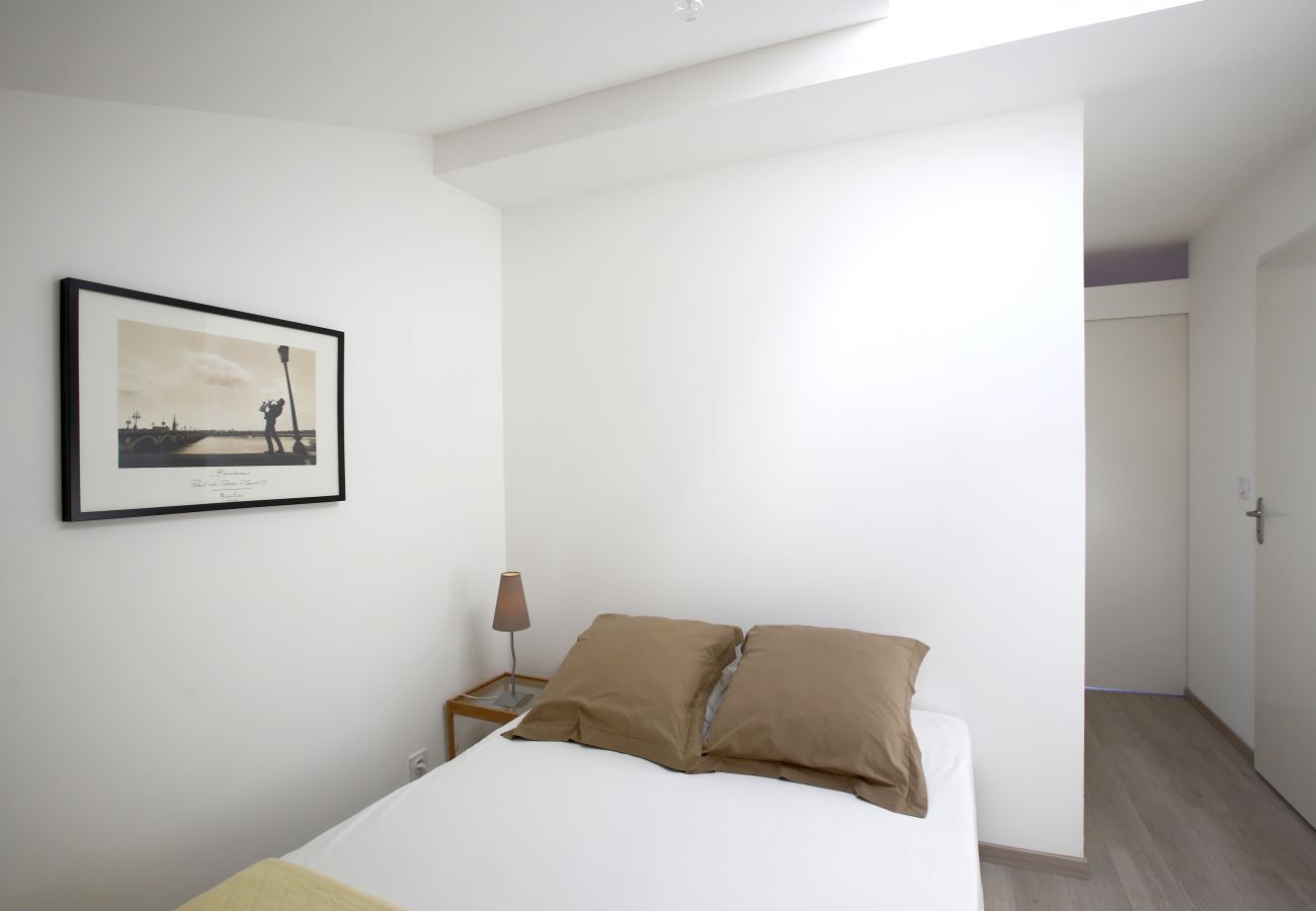 Appartement à Bordeaux - Charmant 2 pièces avec terrasse et parking