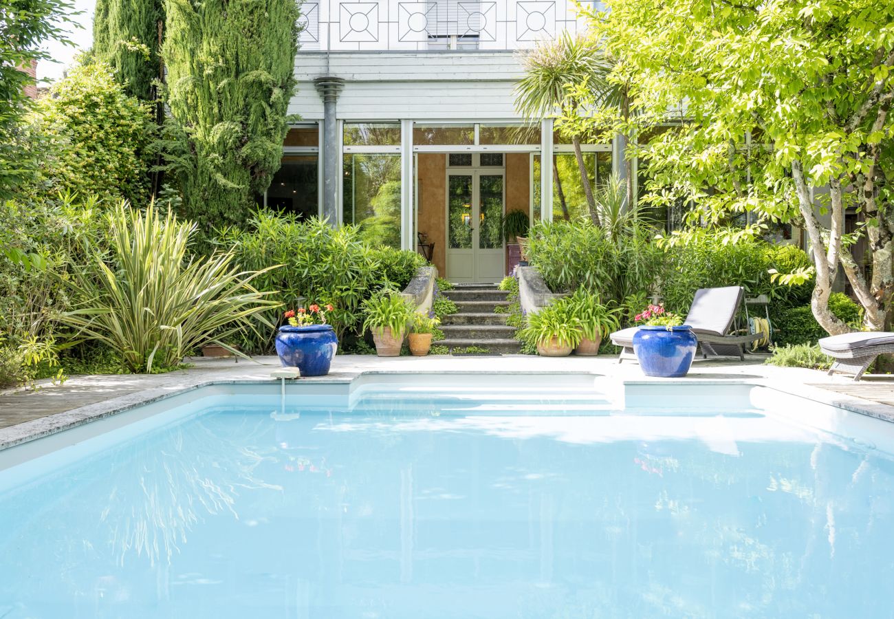 Villa à Bordeaux - Villa avec Piscine Bordeaux centre, jardin au calme, climatisé