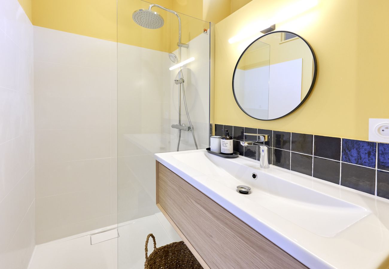Studio à Bordeaux - Le Nid Jaune, Studio place de la Victoire