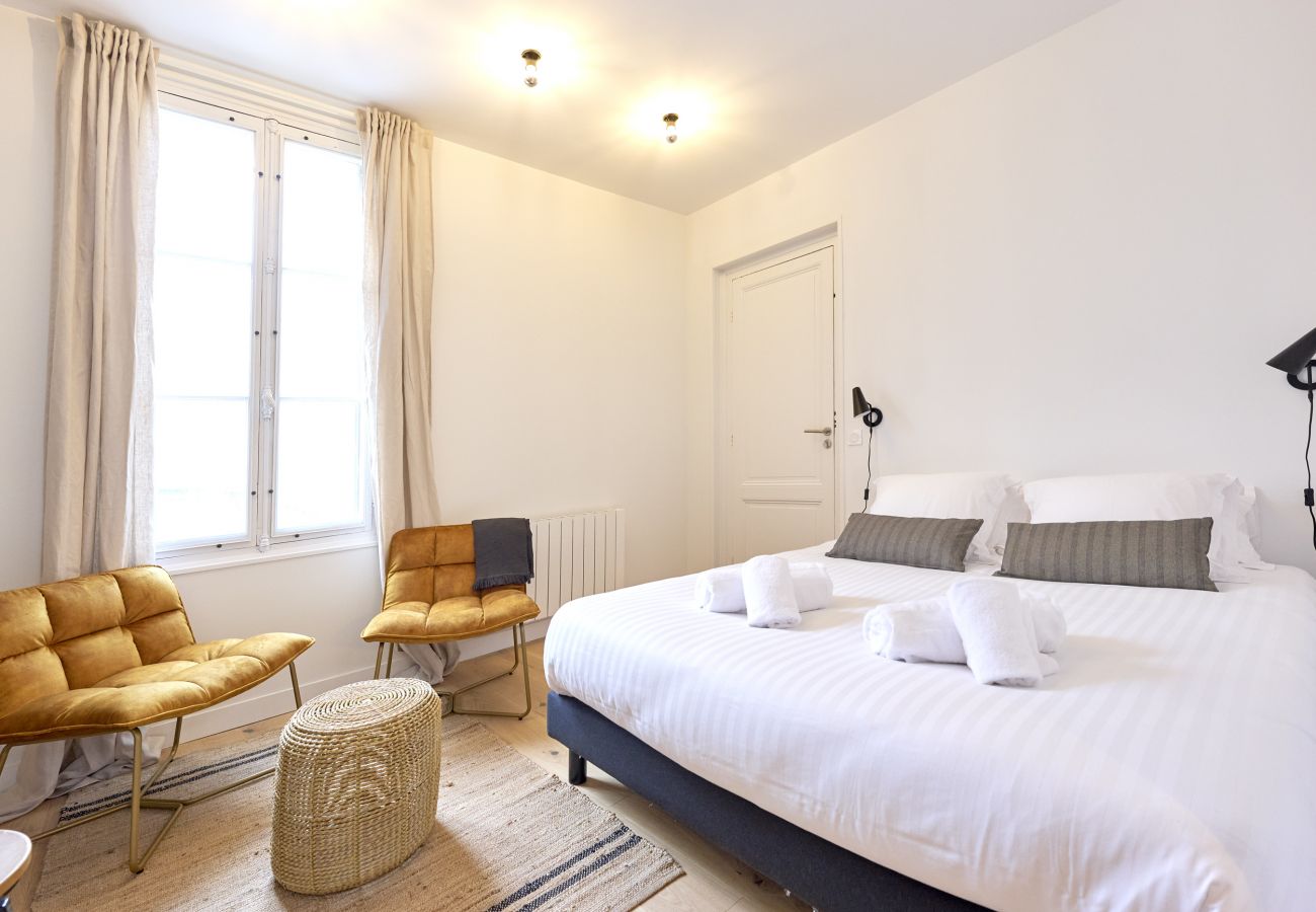 Studio à Bordeaux - Le Nid Jaune, Studio place de la Victoire