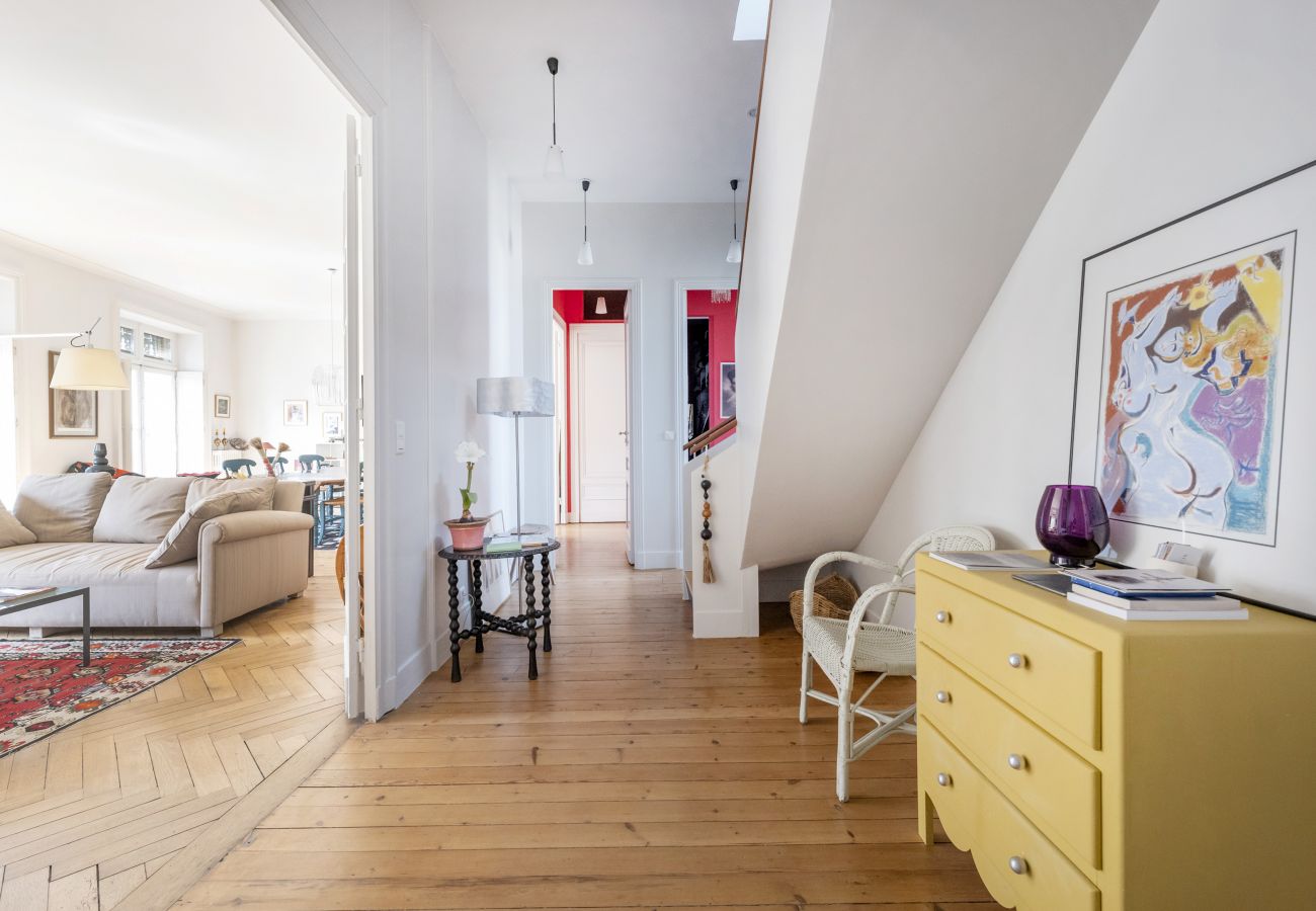 Appartement à Bordeaux - Duplex d'Artiste & Terrasse - 170m²