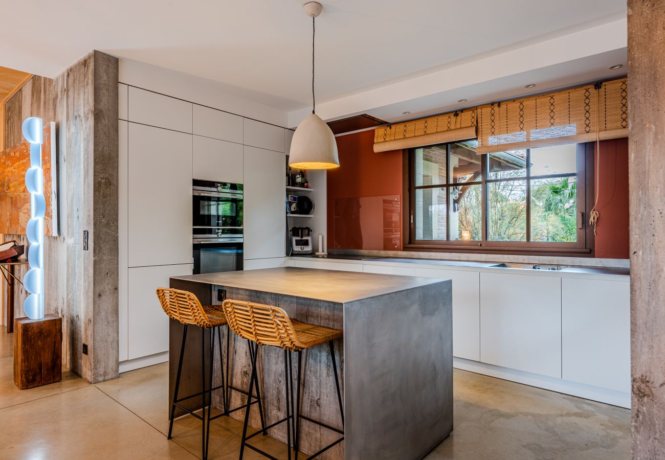 Villa à Arcachon - Villa d'Exception au Moulleau – 2ème ligne, Vue Bassin & Plage à 40m