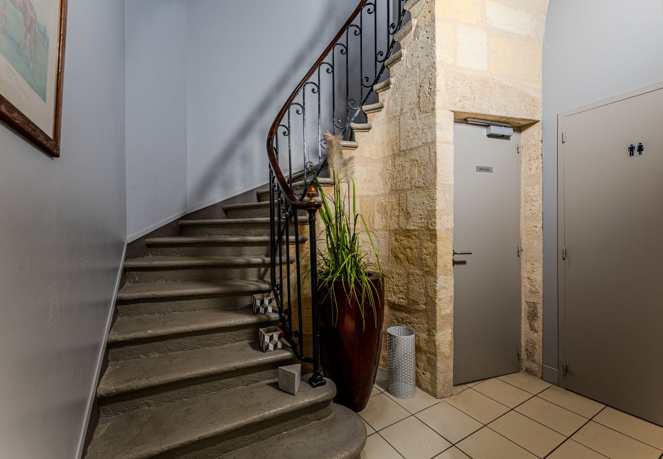 Studio à Bordeaux - Suite Luxe au Coeur du Triangle d’Or